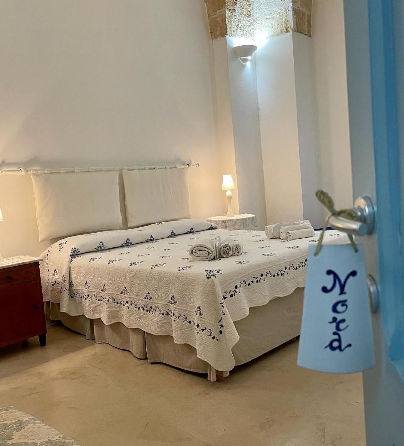 B&B Vie Del Mediterraneo ポルト・チェザーレオ エクステリア 写真