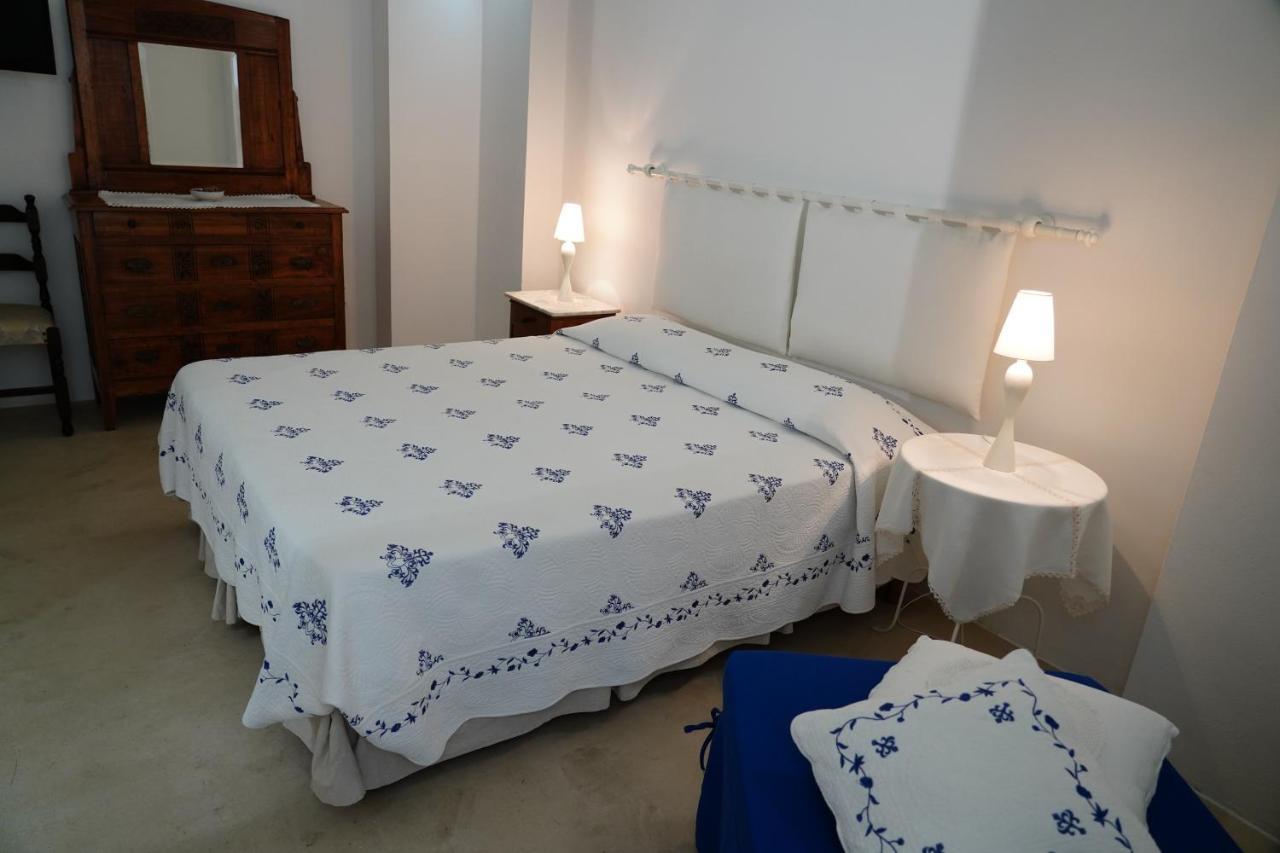 B&B Vie Del Mediterraneo ポルト・チェザーレオ エクステリア 写真